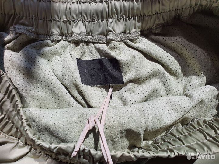 Шорты Fear Of God FOG Essentials зеленые L