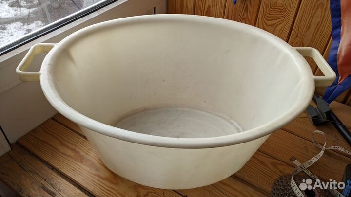 Таз пластиковый, овальный с ручками 30л