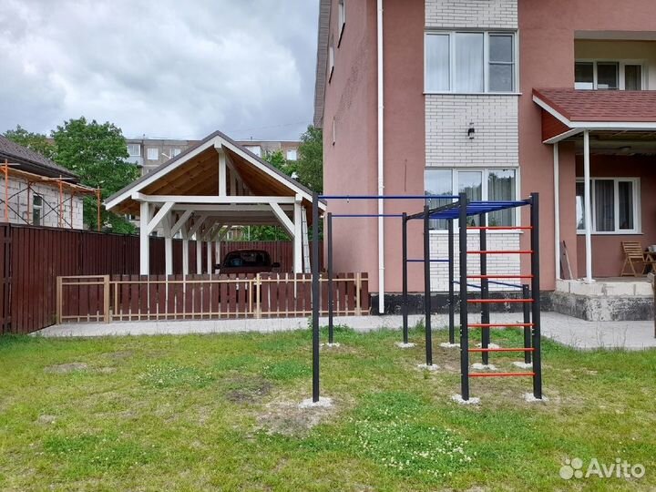 Уличный спортивный комплекс турник брусья