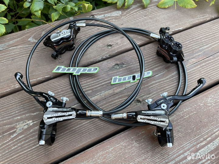 Тормоза - Hope Tech 3 E4 новые, черного цвета