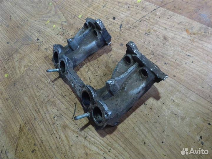 Коллектор впускной ваз 111930 Лада Калина