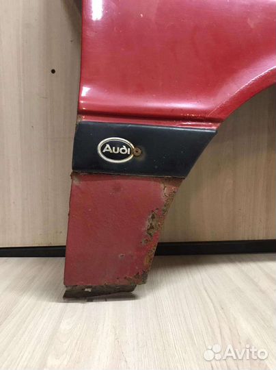 Крыло передние правое audi 80 b3