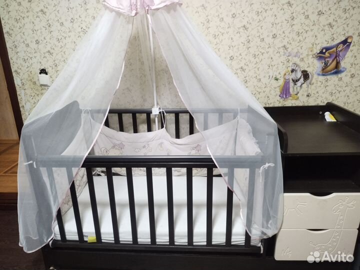 Кровать с балдахином