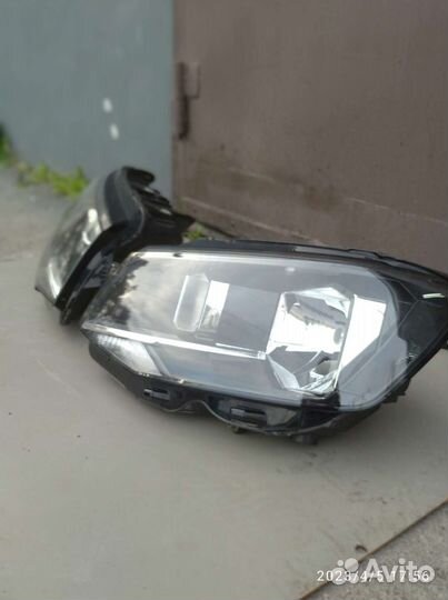 Фары на Фольксваген Т6