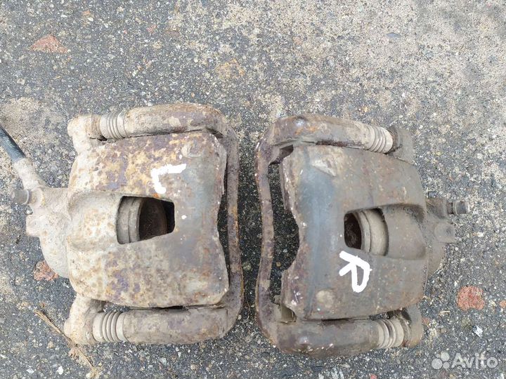 Передние тормозные суппорта fiat albea