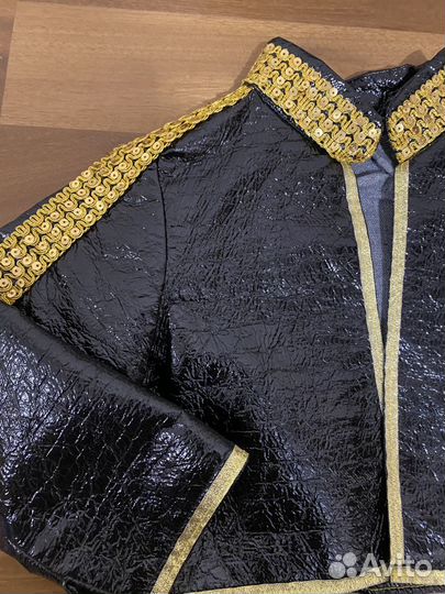 Танцевальный костюм