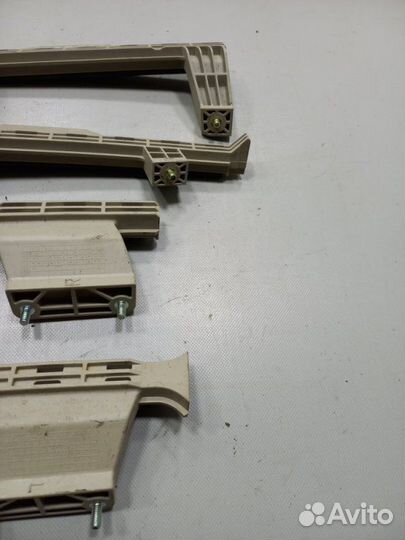 Направляющая стекла двери Hyundai Solaris седан