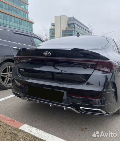 Спойлер на Киа К5