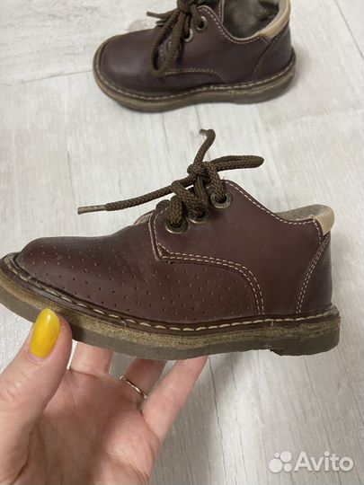 Ботинки кожаные на мальчика 23