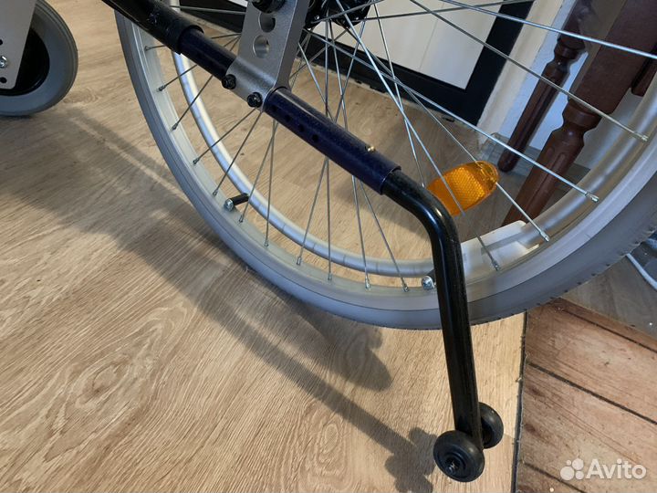 Инвалидное кресло коляска новая