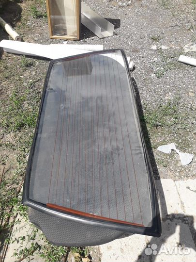 Автомобильное стекло