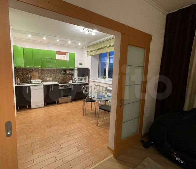 4-к. квартира, 82 м², 5/5 эт.