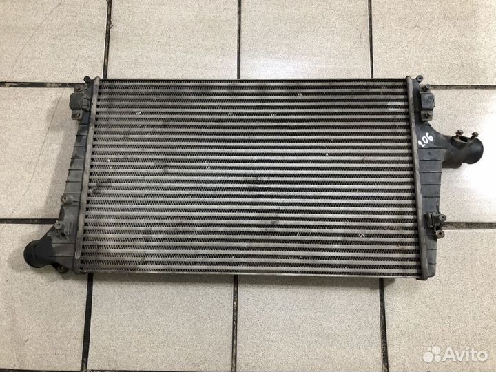 Радиатор интеркулера audi a6 c5 2.5 дизель