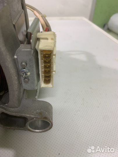 Двигататель стиральной машины Аристон