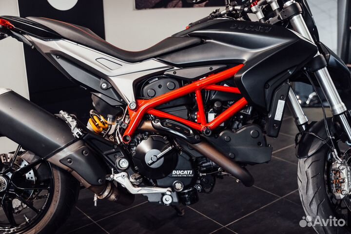 Ducati hypermotard 820