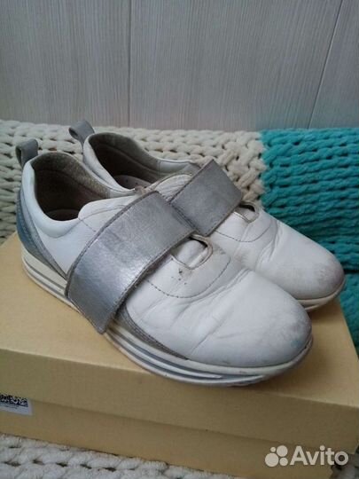 Туфли для девочки 33