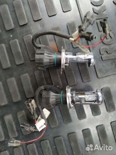 Лампы под ксенон H4 5000K 4шт