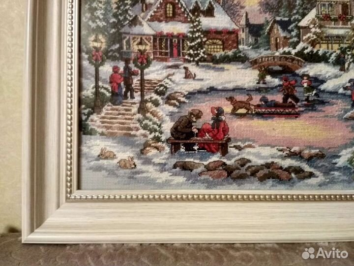 Картина, вышитая крестиком