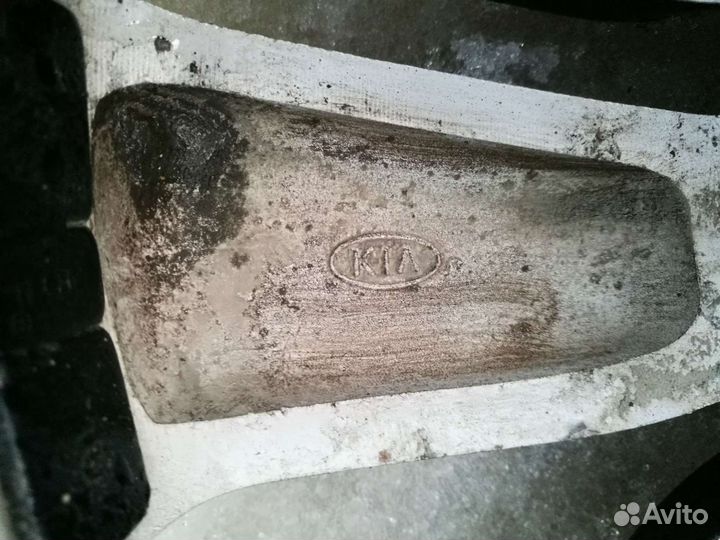 Диск R 16 KIA 52910-1M800. 1 штука