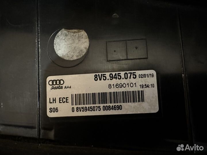 Задний фонарь (левый ) Audi A3 8v 2019