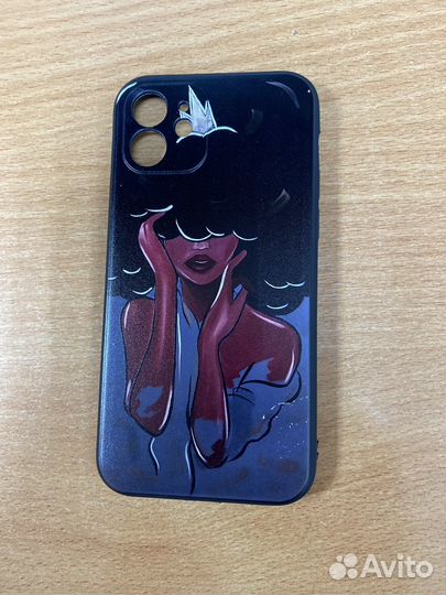 Чехол на iPhone 12