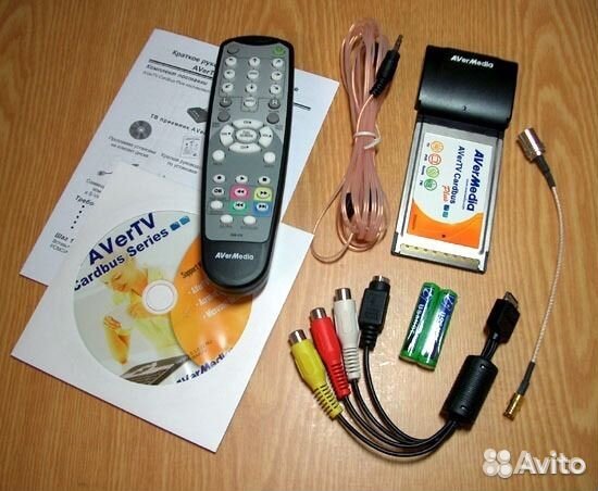 TV тюнер для ноутбука AverTV CardBus Plus