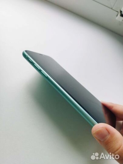 iPhone 11 64