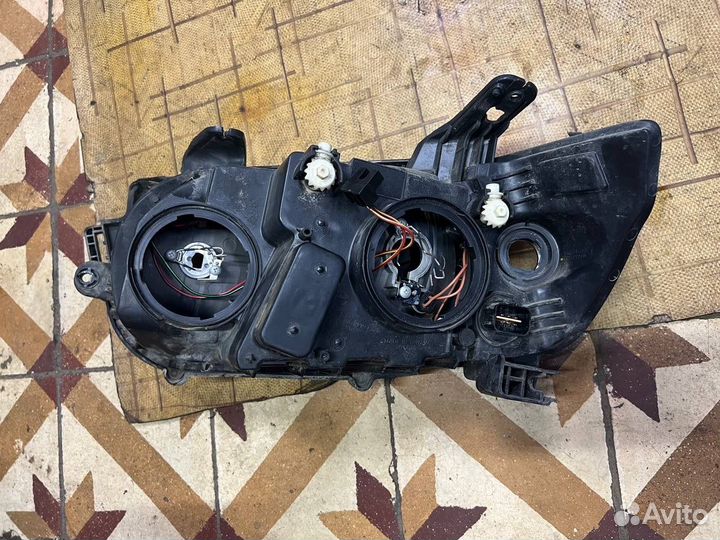 Фара правая Chevrolet Aveo t300