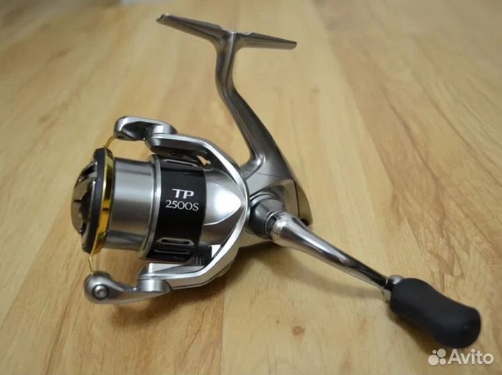 Новае. Shimano 15 Twin Power 2500S. text