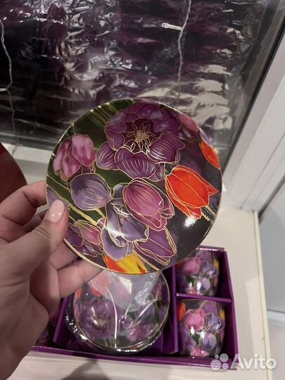 Сервиз чайный на 4 персоны новый