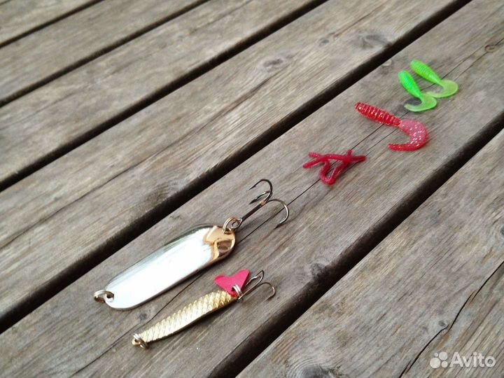 Снасти для рыбалки, блесна