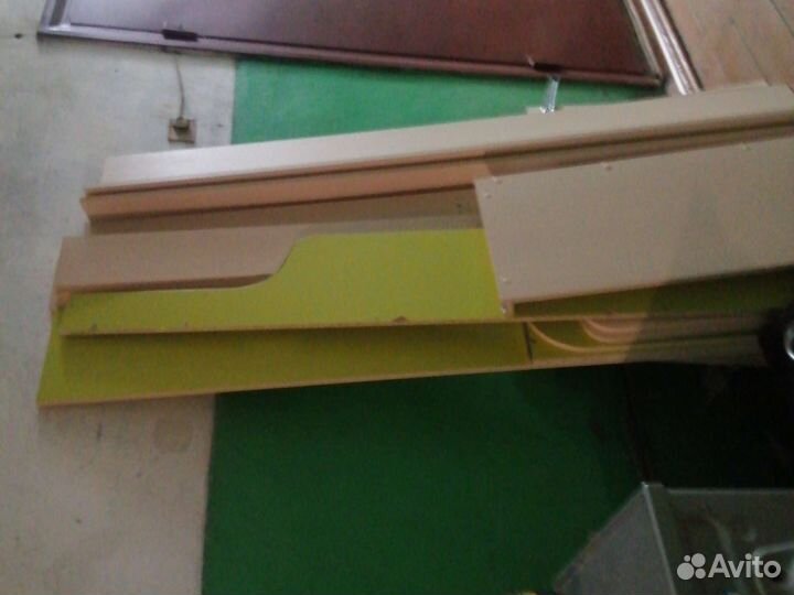 Кровать двухярусная выкатнаяс ящиками и столом