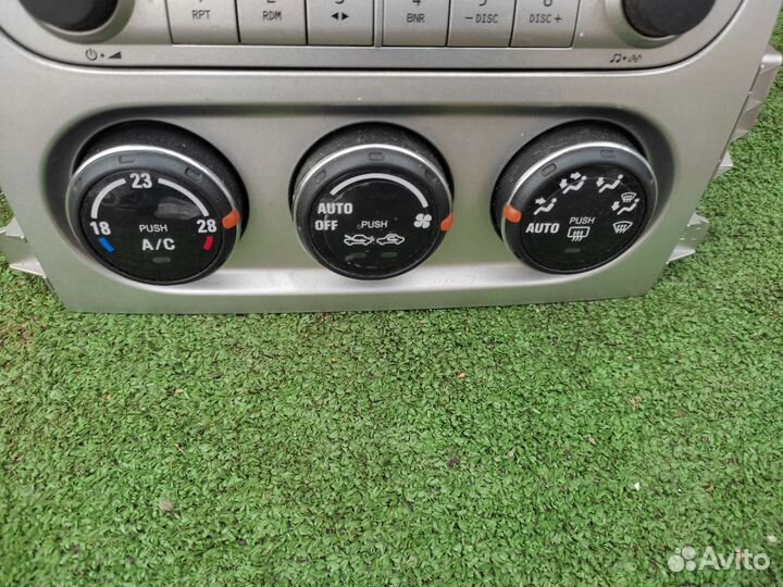 Блок управления климатом печкой отопителем Suzuki