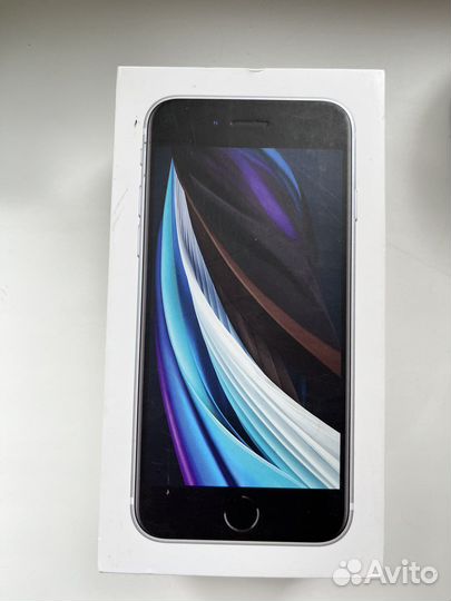 Телефон iPhone SE 2020