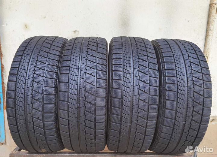 Bridgestone Blizzak VRX 215/55 R17 97V