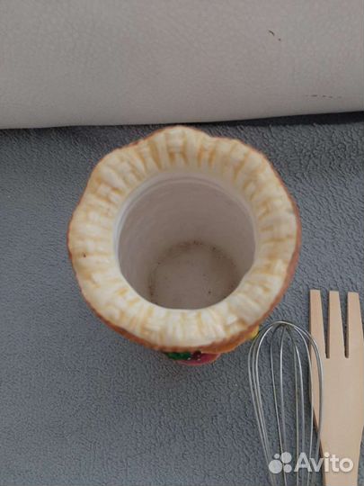 Набор деревянных ложек с венчиком в подставке