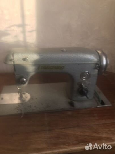 Швейная машина Pannonia