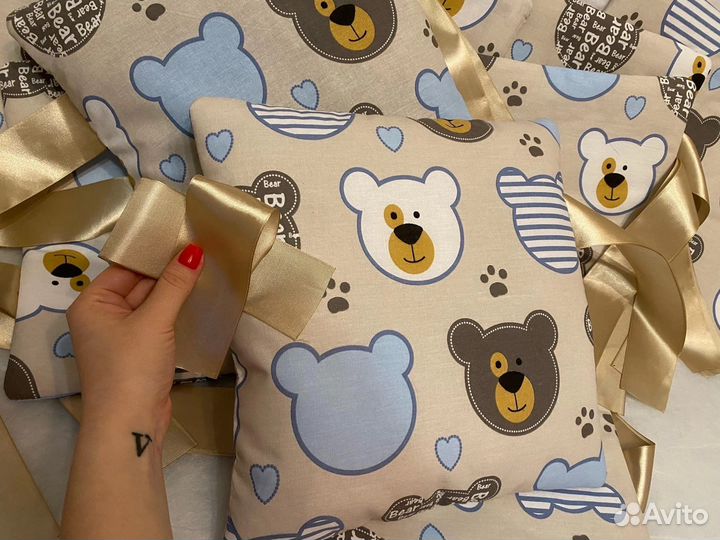 Бортики в кроватку