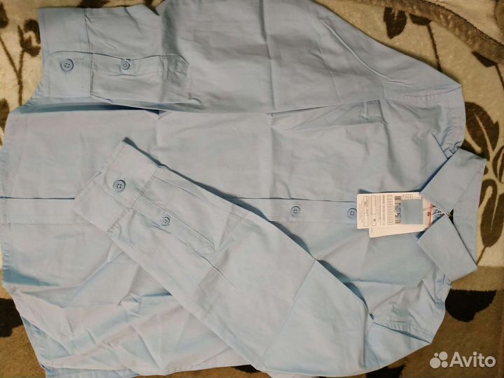 Школьная рубашка новая