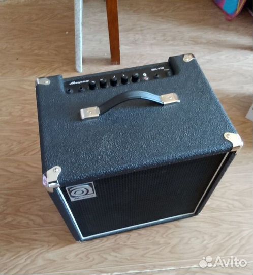 Басовый комбоусилитель ampeg ba 110