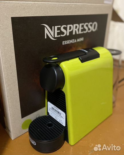 Кофемашина nespresso essenza mini