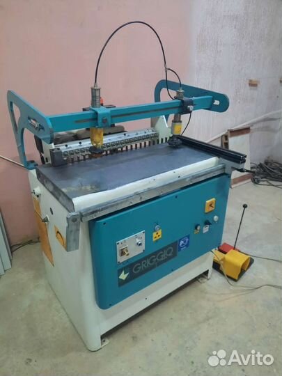 Сверлильный-присадочный станок