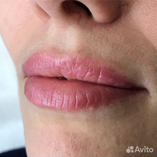 Модель на перманентный макияж бровей, губ, век