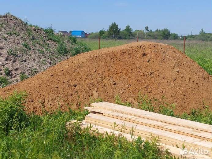 Песок для поднятия участка