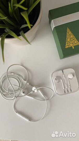 Наушники apple