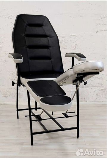 Педикюрный стол