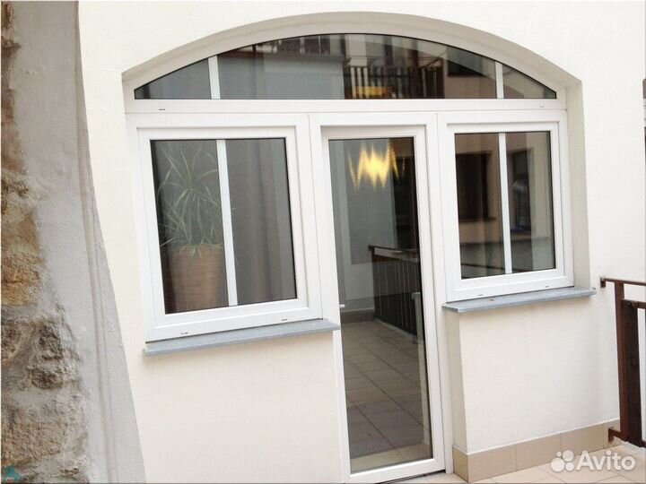 Дверь новая пвх