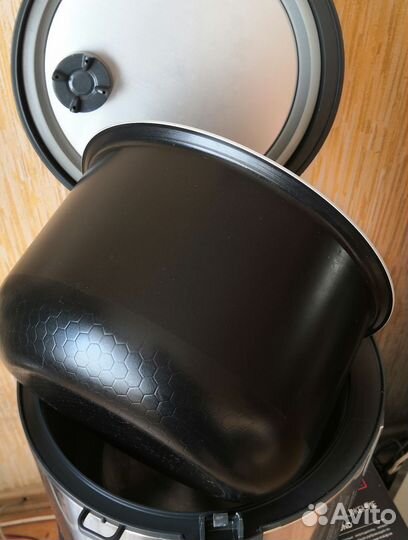 Мультиварка redmond