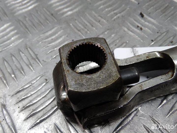 Рулевой карданчик Chrysler Pacifica 2007