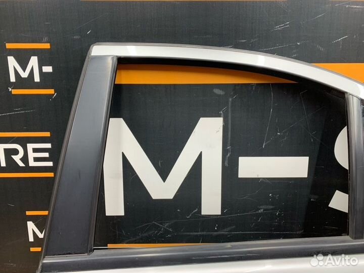 Дверь задняя левая Mercedes-Benz C-Class W203